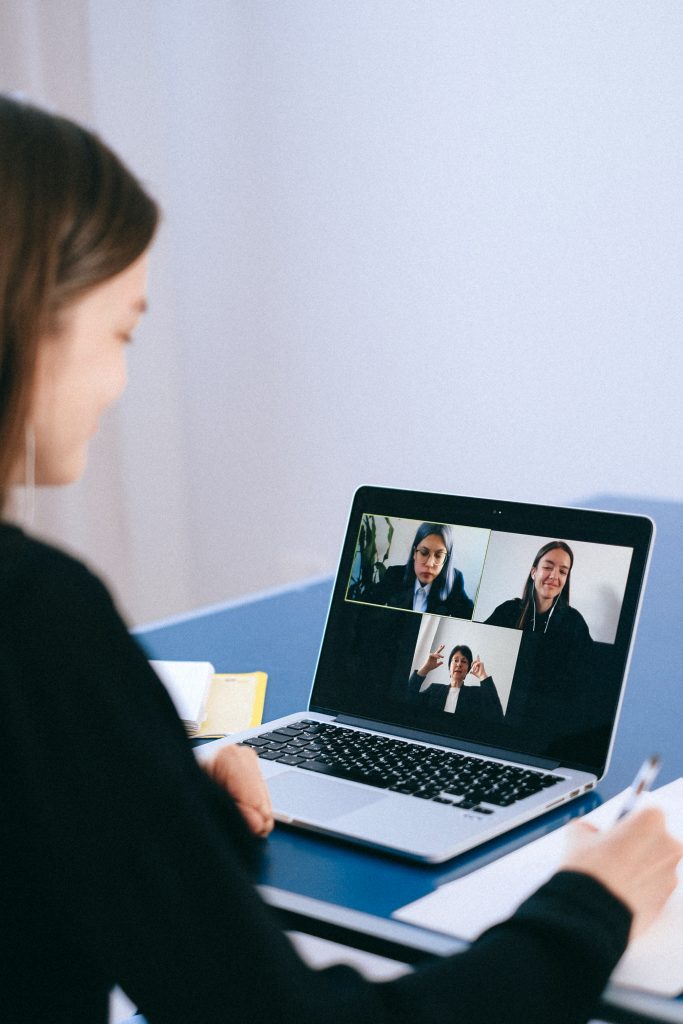 Attend Webinar - reliable internet connection - streamtech