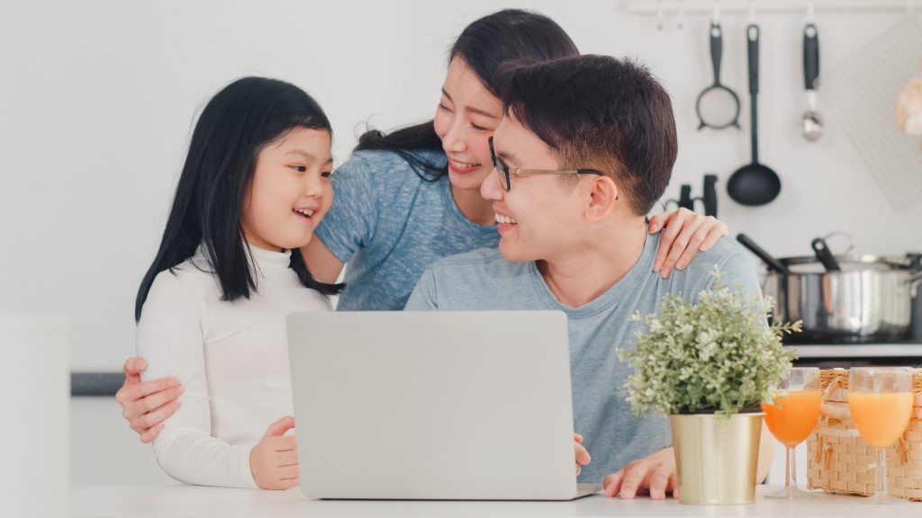 communication - reliable internet connection - streamtech