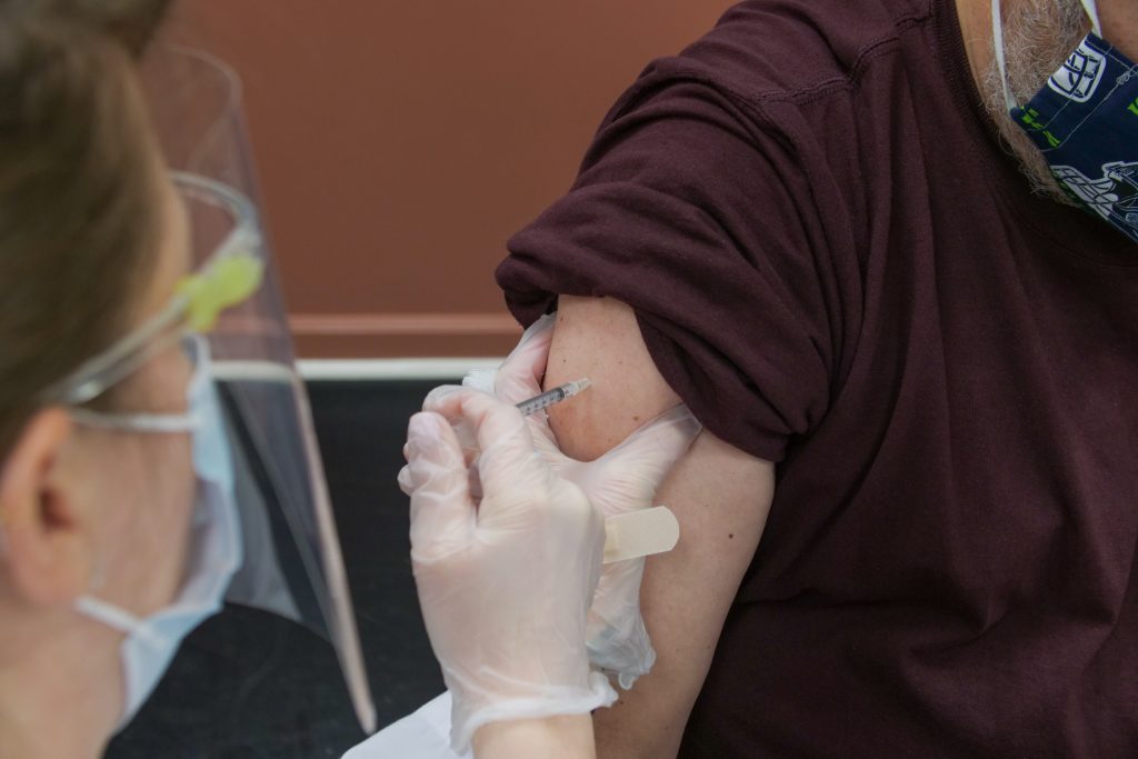 get covid vaccine - update through fastest fiber internet connection - streamtech