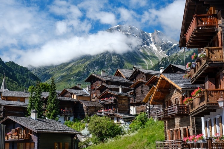Switzerland - countries with fastest internet - fiber internet - streamtech