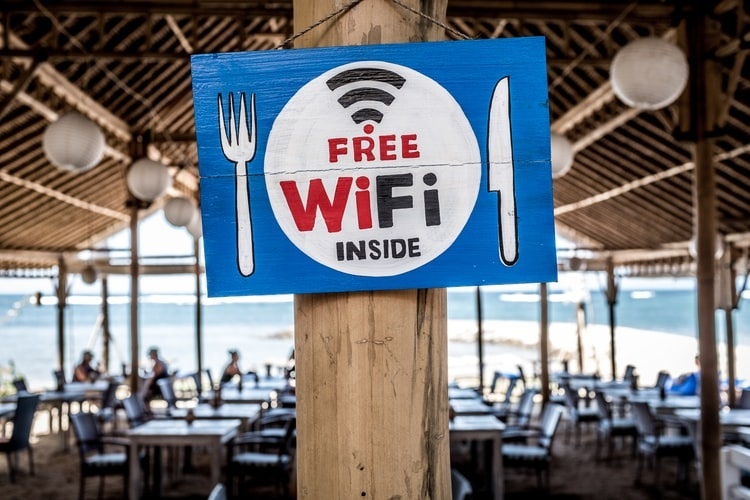 wifi network - wifi vs internet - streamtech fiber internet