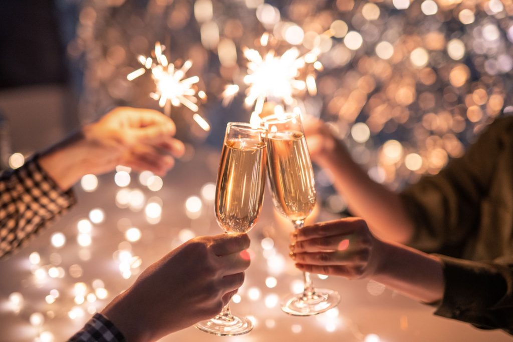 cheers - new year's day - streamtech fiber internet
